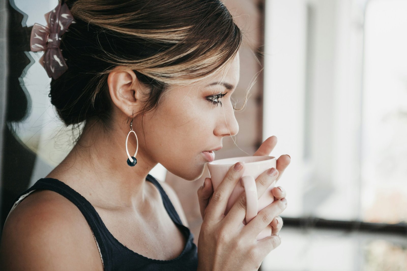 Lady drinking tea